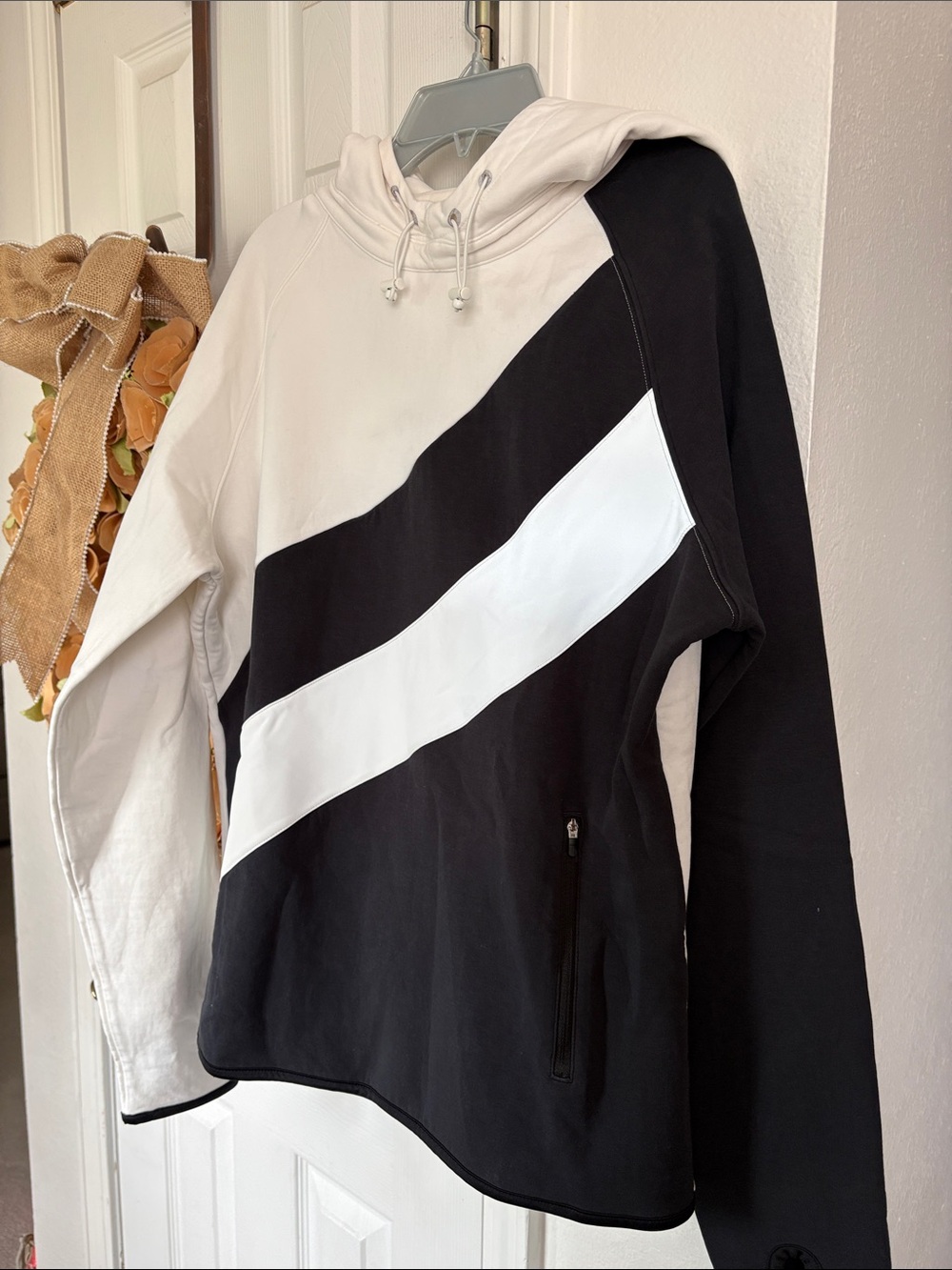 Tory Burch REFLECTIVE-STRIPE HOODIE size XL